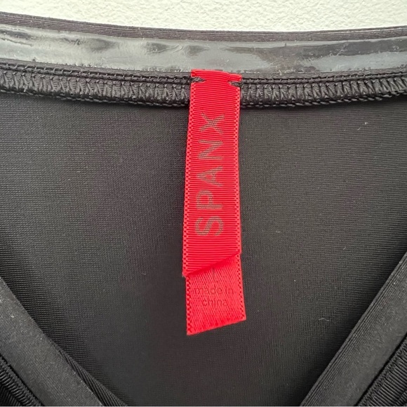 SPANX Black Satin Silky Mini Smoothing Slip Adjustable Removable Straps NEW L - Picture 4 of 9